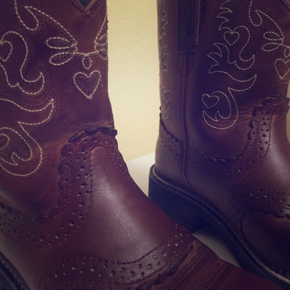 Ariat Shoes - Ariat Fatbaby Leather Cowgirl Boots-Size 6.5